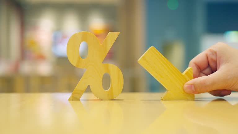 Understanding Fixed and Variable Interest Rates Before Borrowing